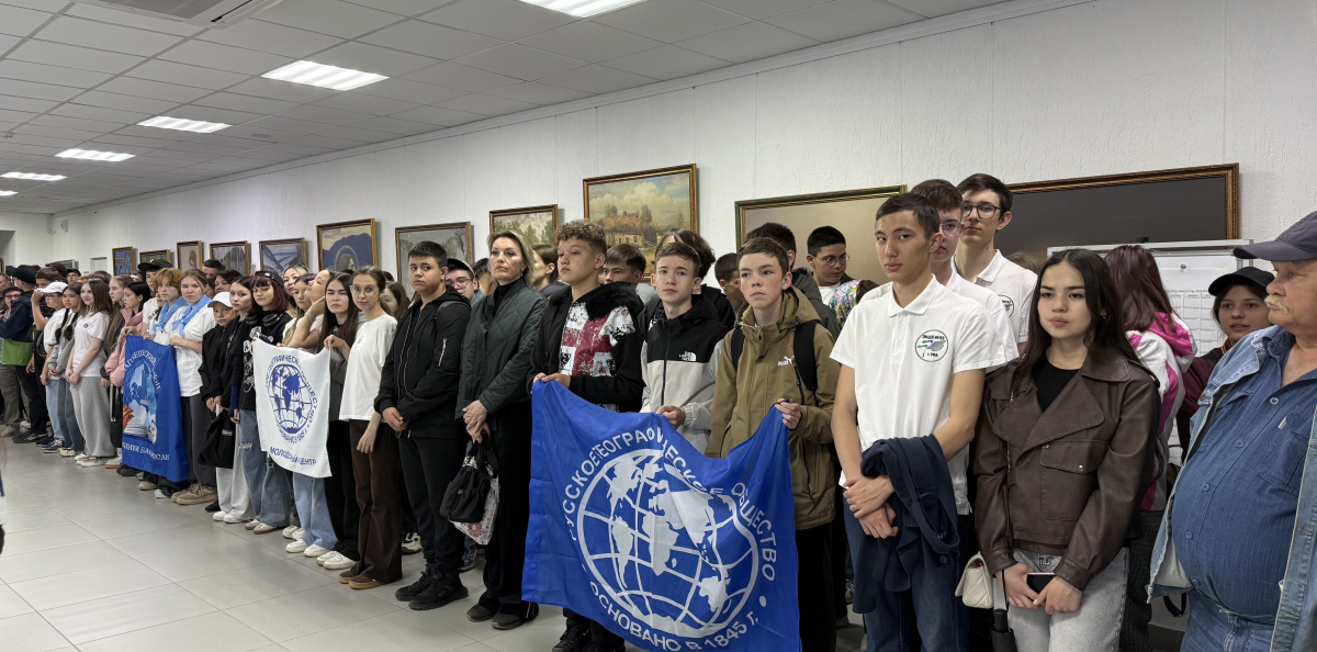 Торжественное открытие III Республиканского чемпионата по скоростной сборке спилс-карт Торжественное открытие III Республиканского чемпионата по скоростной сборке спилс-карт
