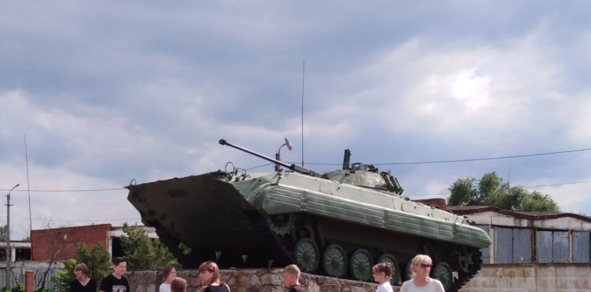 Посещение военных мемориалов