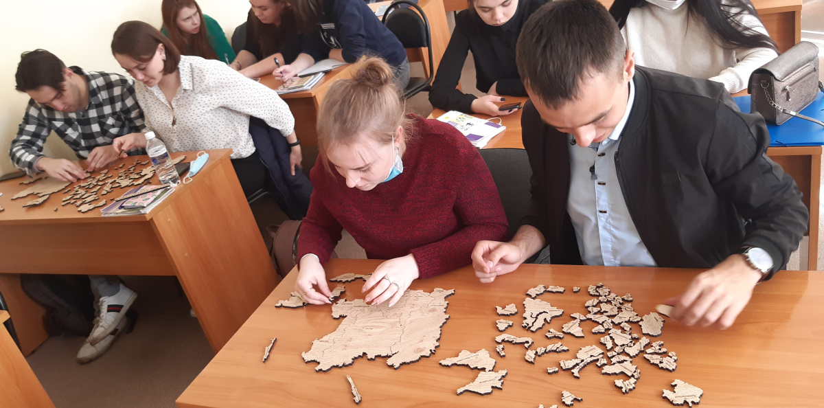 Молодежный клуб "Портулан", ИГУ 