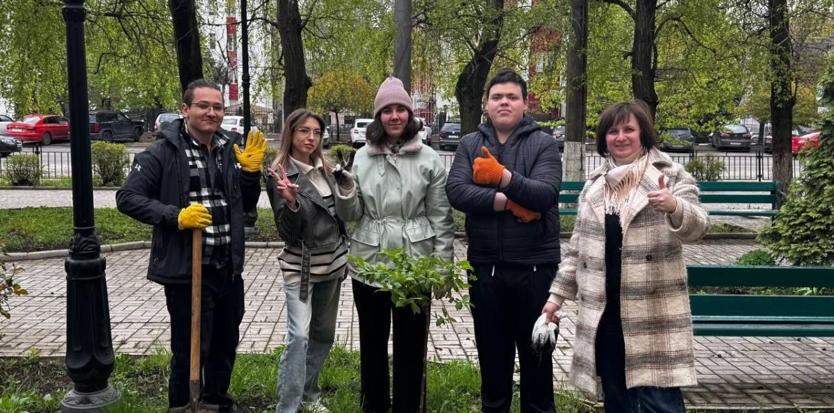 День Земли в Молодежном клубе "Компас Донбасса" День Земли в Молодежном клубе "Компас Донбасса"