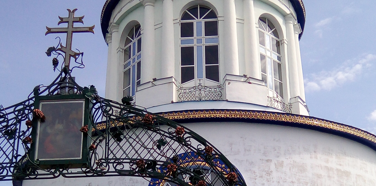 Храм построен по проекту Казакова Храм построен по проекту Казакова