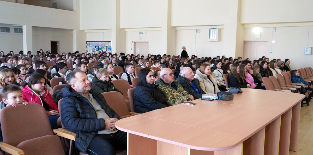 Спецпоказ фильма «Переплыть океан. И вернуться другими» Спецпоказ фильма «Переплыть океан. И вернуться другими»