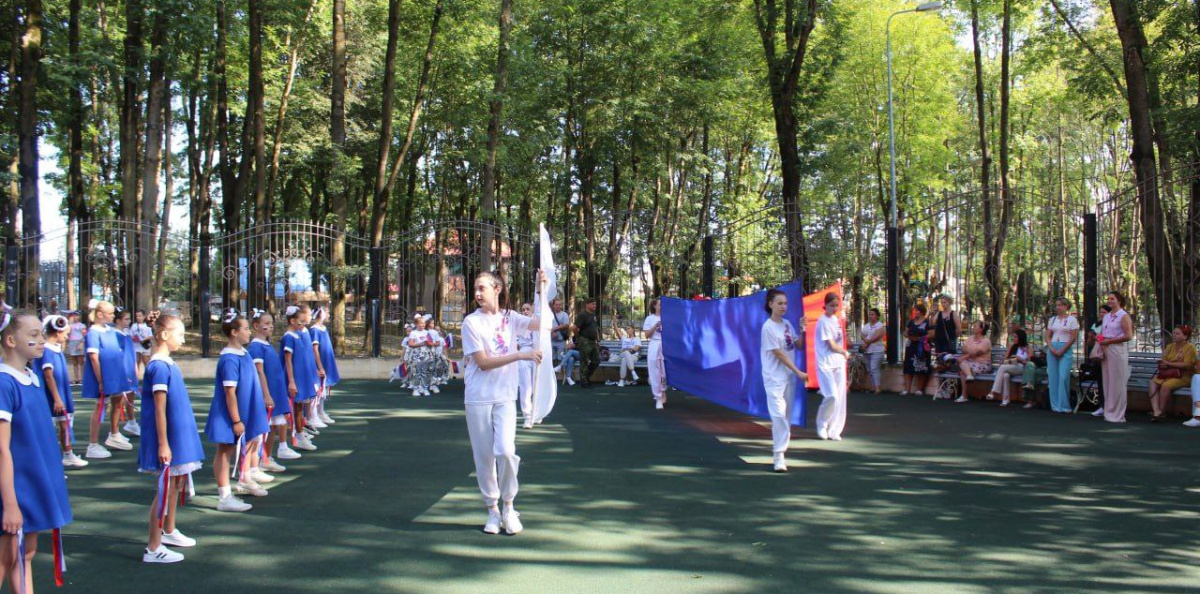 Участники флэшмоба Участники флэшмоба