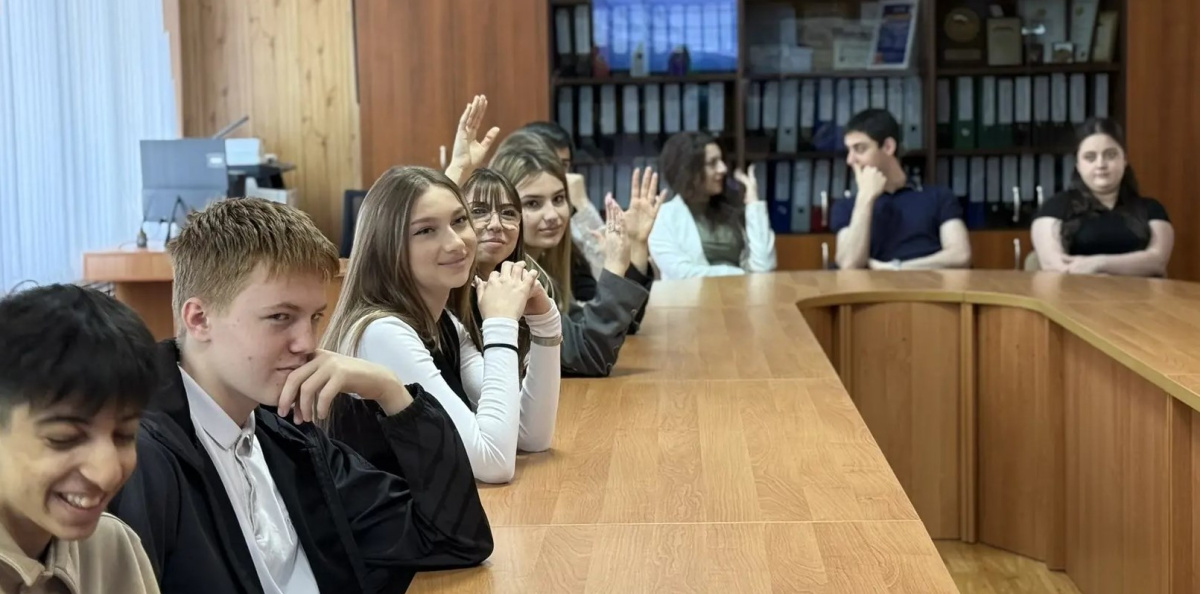 НЕурок географии в АЮТ НЕурок географии в АЮТ