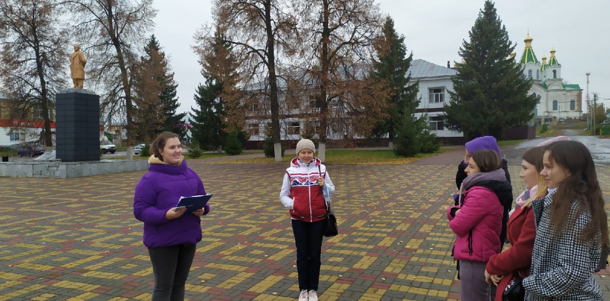 На главной площади Пичаево На главной площади Пичаево