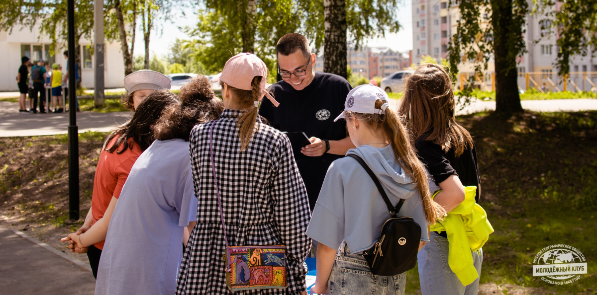 Начало экологической эстафеты на площадке Дворца детского (юношеского) творчества Начало экологической эстафеты на площадке Дворца детского (юношеского) творчества