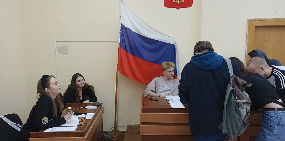 На одном из этапов На одном из этапов