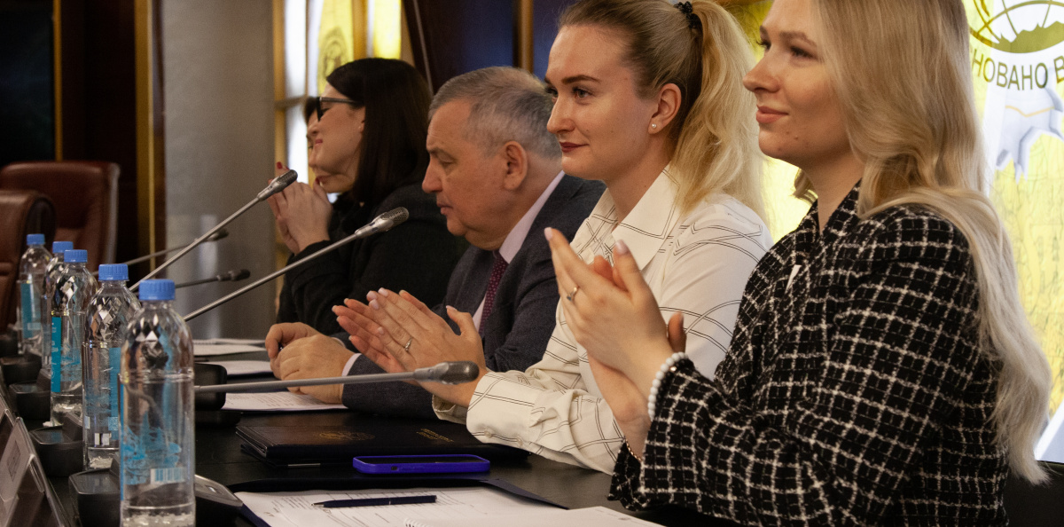 Внимательность жюри по отношению к выступающим Внимательность жюри по отношению к выступающим