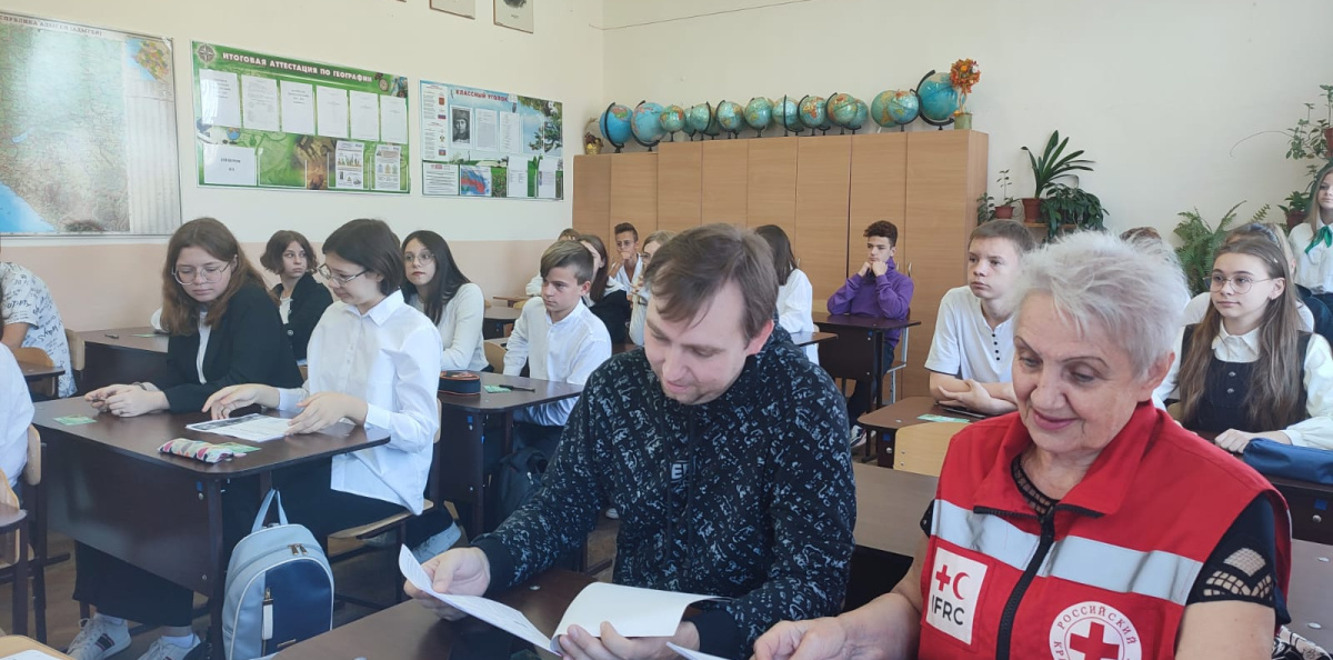 Почетные гости Молодежного клуба
