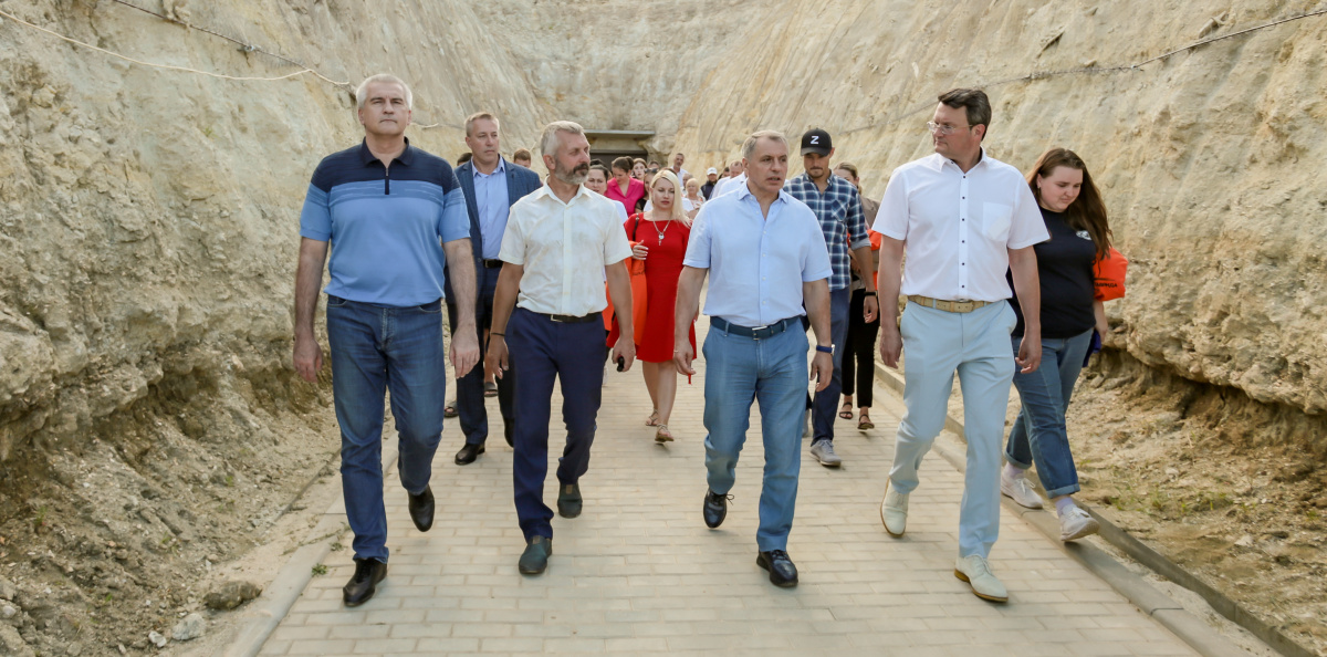 Ксения Гасица Ксения Гасица