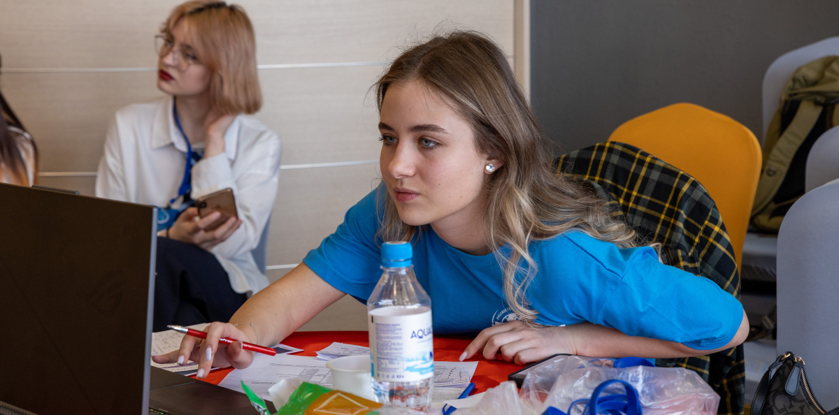 Участники Гефеста