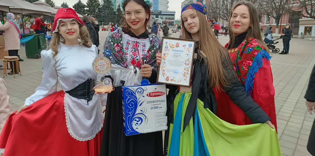 Команда МК РГО "Салют" на фестивале "Блинок", посвященном празднованию Масленицы