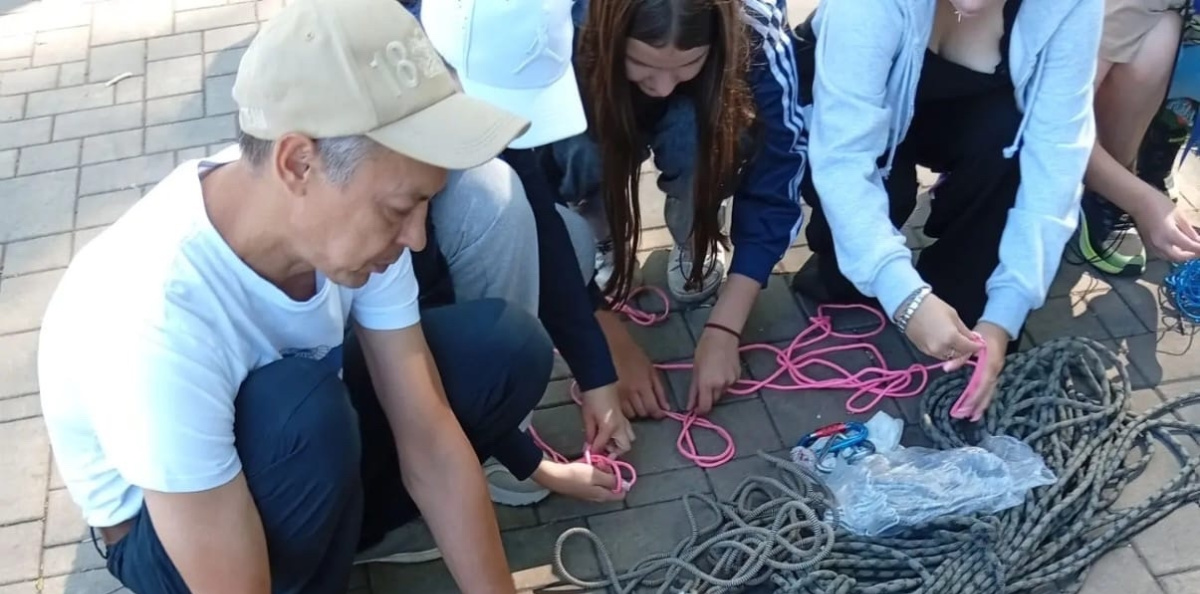 Практическое занятие по вязке узлов на земле Практическое занятие по вязке узлов на земле