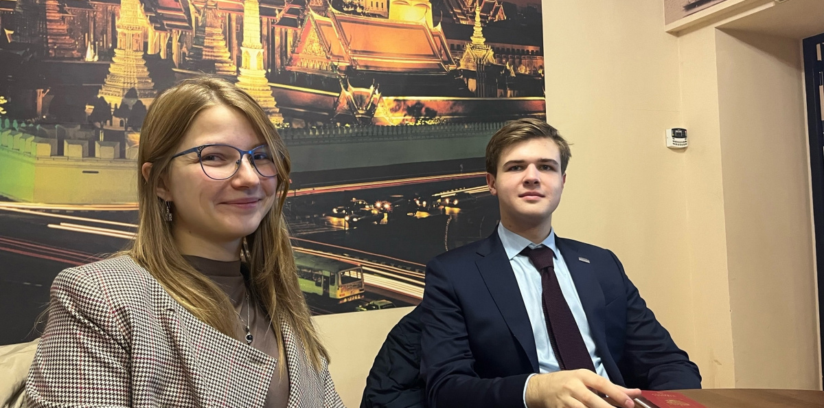 Антонина Кулапова и Арсений Чугин Антонина Кулапова и Арсений Чугин