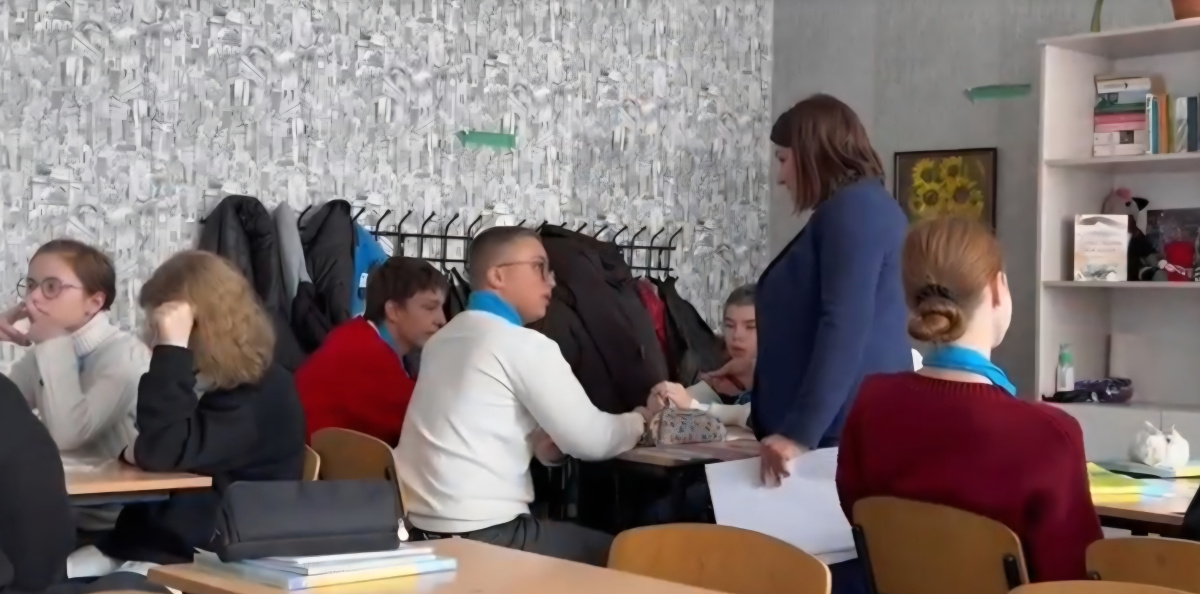 Учитель направляет