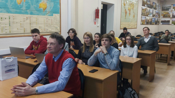 "Географическая пятница"