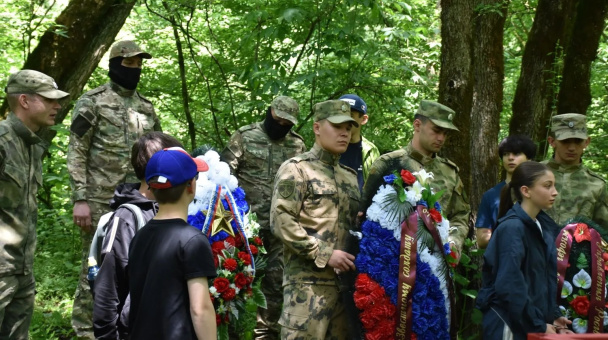 Активисты Молодёжки РГО увековечили память неизвестного солдата