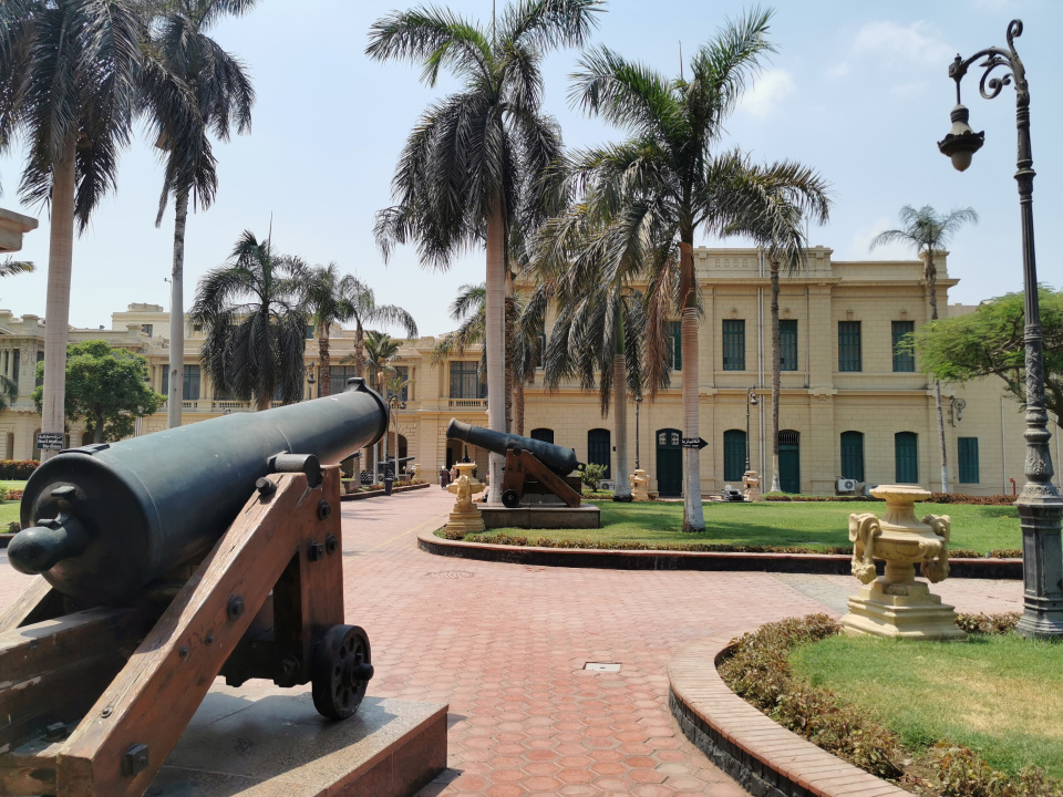 Дворец Абдин