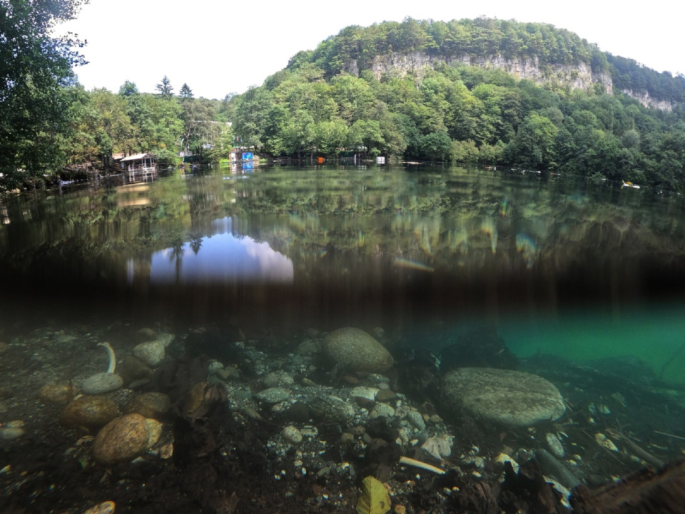 Голубое озеро