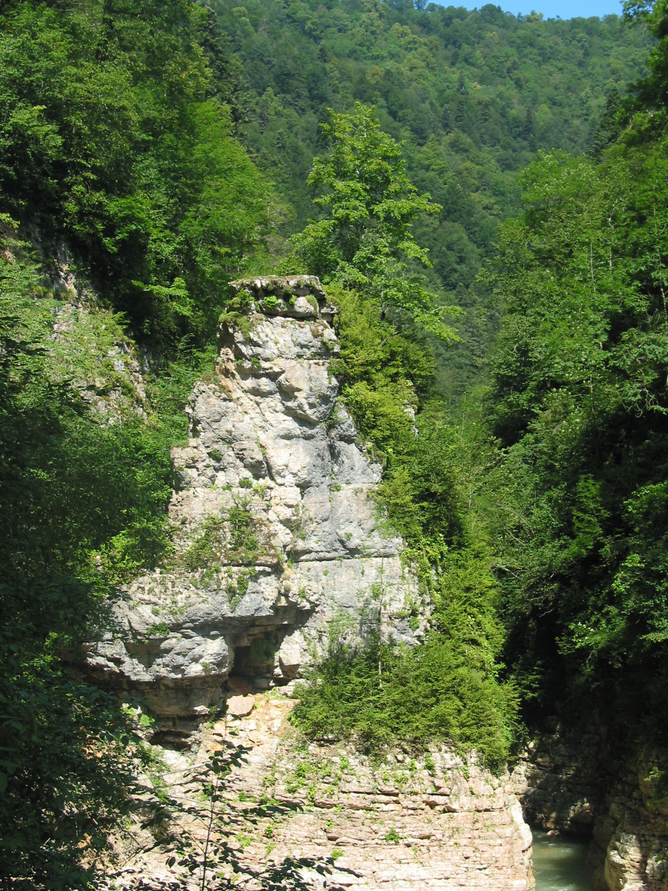 Вера Блажко, активистка Молодежного клуба Апшеронского районного отделения КРО РГО «ЭКОСфера»