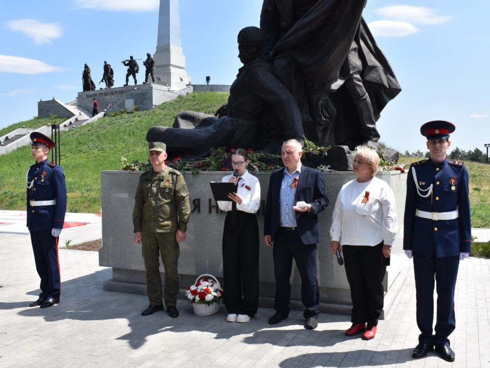 Мемориал "Острая Могила" в Луганске