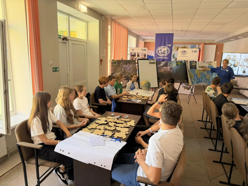 День географа в Станице Луганской