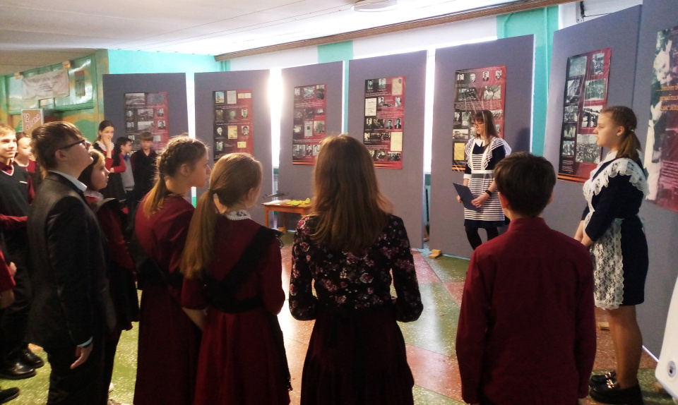 Экскурсию проводят активисты МК РГО МОУ СОШ №23 Экскурсию проводят активисты МК РГО МОУ СОШ №23