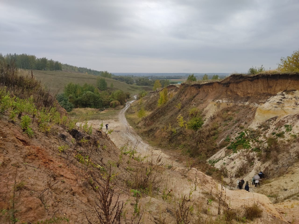 Общий вид карьера сверху