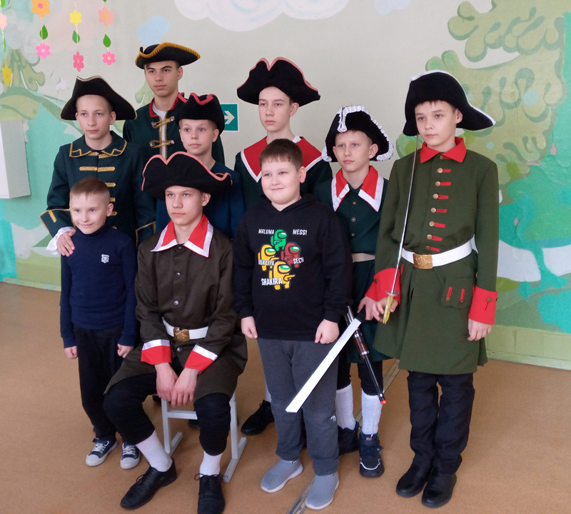 Солдаты потешных полков из 7 кадетского класса Солдаты потешных полков из 7 кадетского класса