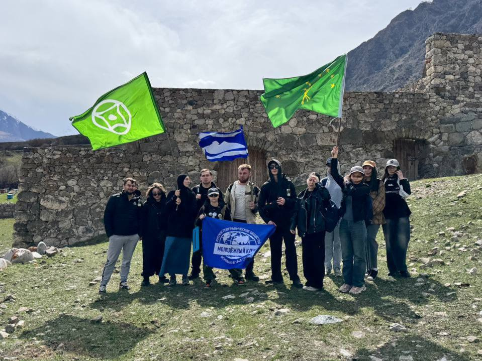 Автор: Аят Тлакодугова