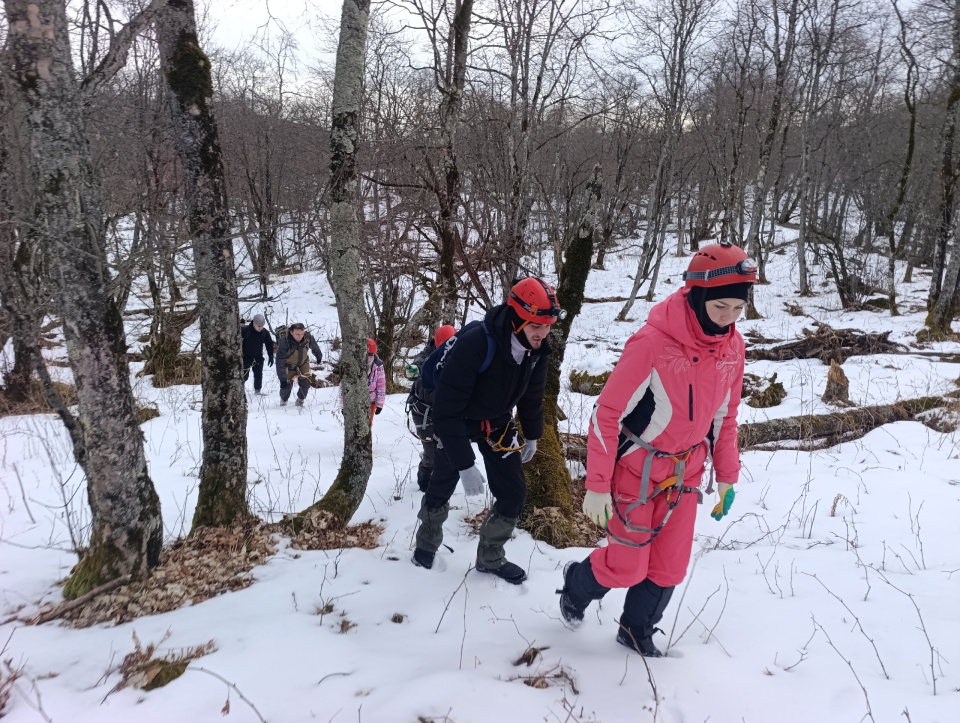 Спуск в Огненную пещеру