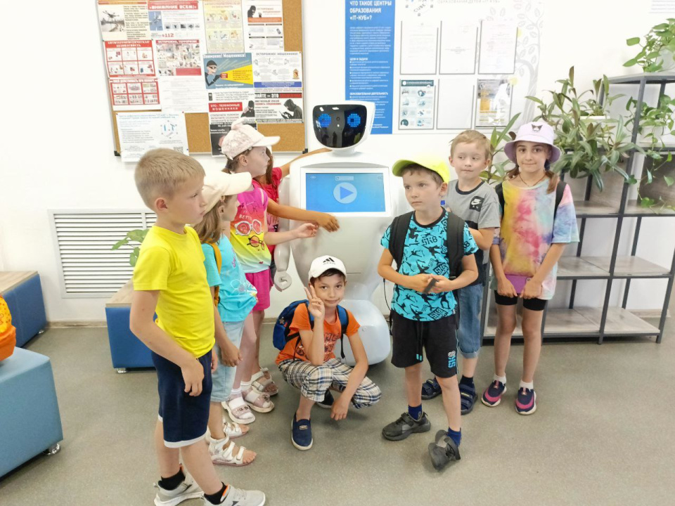 День технологий настоящего и будущего в лагере "Старт в науку"