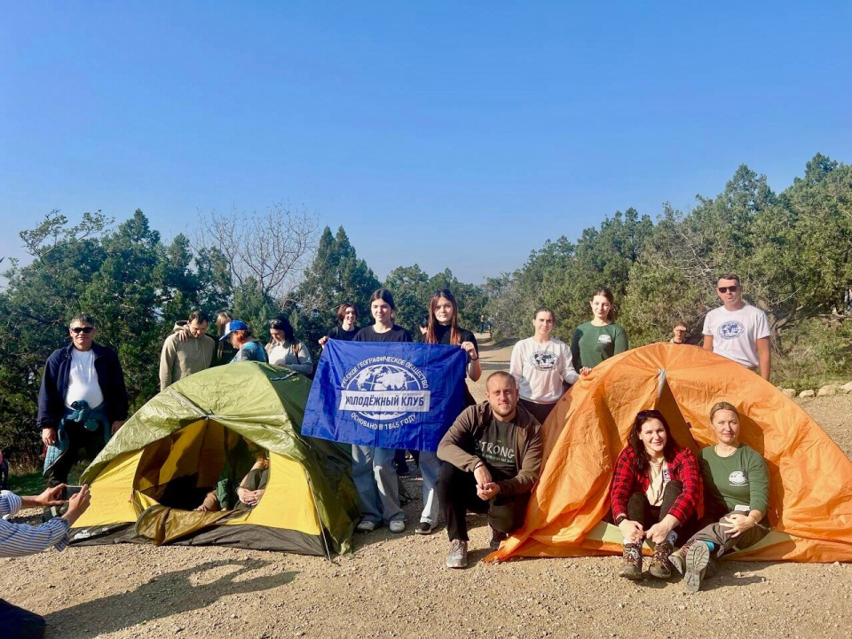 «Крымский триптих: Инжир, Утюг и Крокодил» 