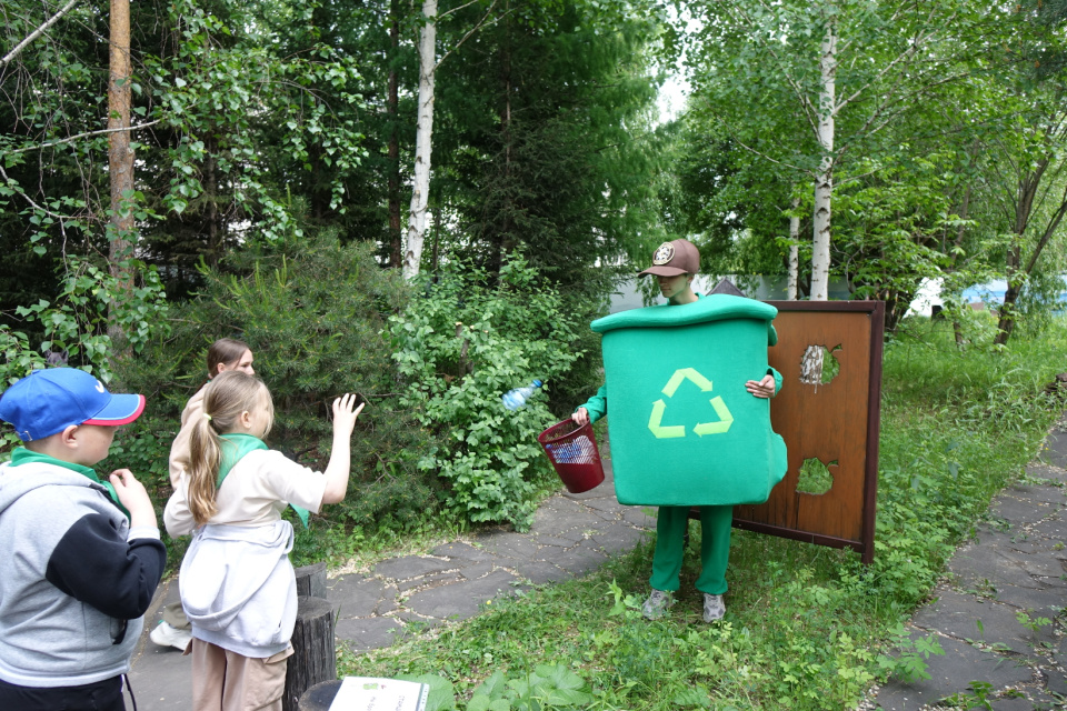 Для гостей праздника приготовили веселые эстафеты Для гостей праздника приготовили веселые эстафеты