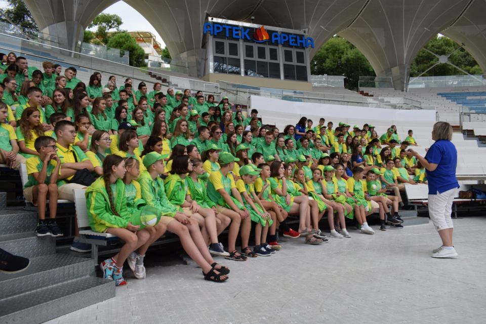 Михаил Овчаренко