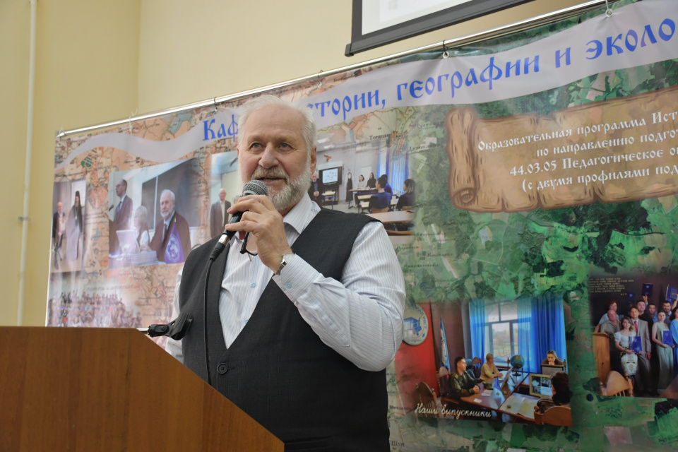 Николай Петров