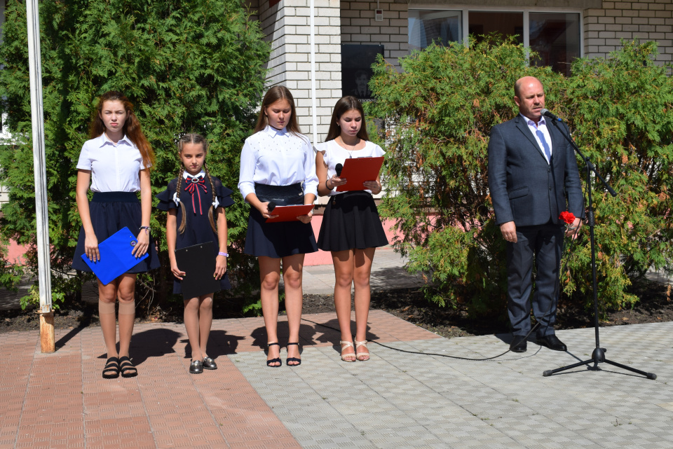 Митинг памяти Подгоренский лицей