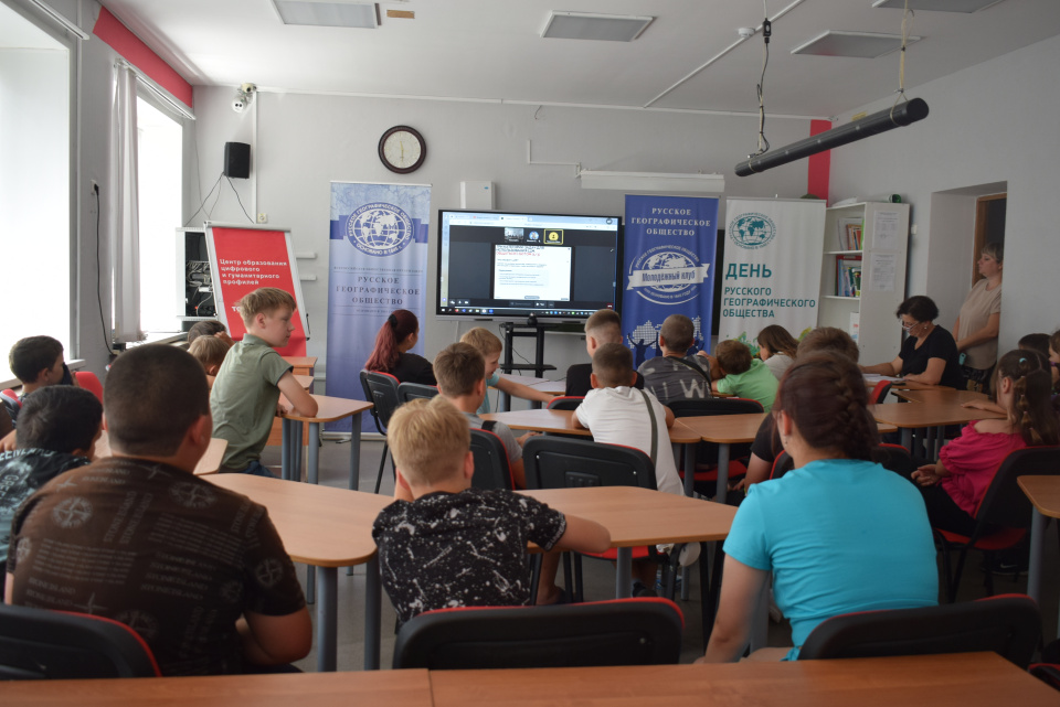 День технологий настоящего и будущего в лагере "Старт в науку"