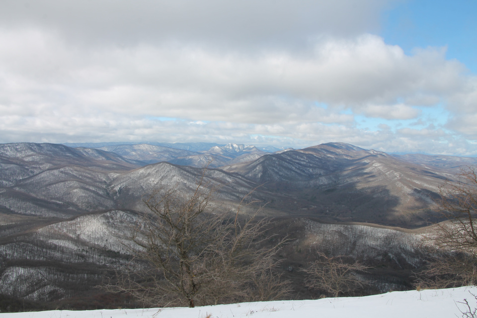 На фото вид на предгорья и горы Большого Кавказа  Автор Александр Горяйнов, член Северского отделения РГО