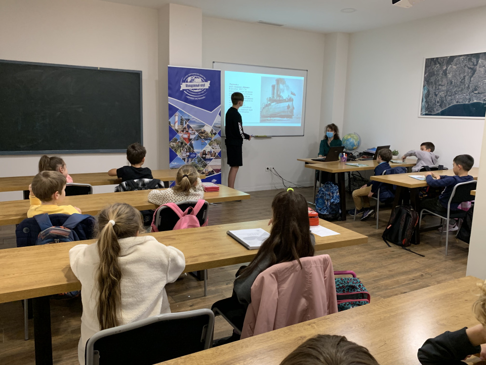 Молодежный клуб РГО в Марбелье 