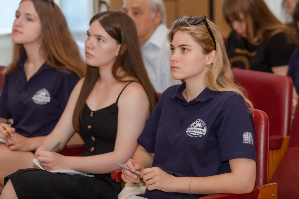 Ксения Гасица