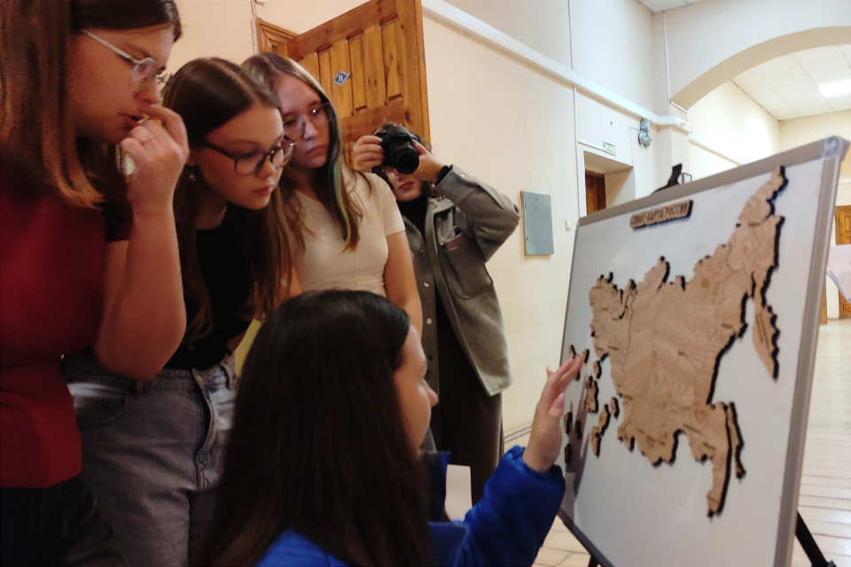 Мини-экспедиция для Педагогического класса. Фото: Максим Червяков