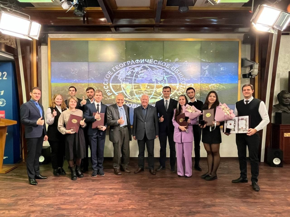 "Малая.Бронзовая.Наша."