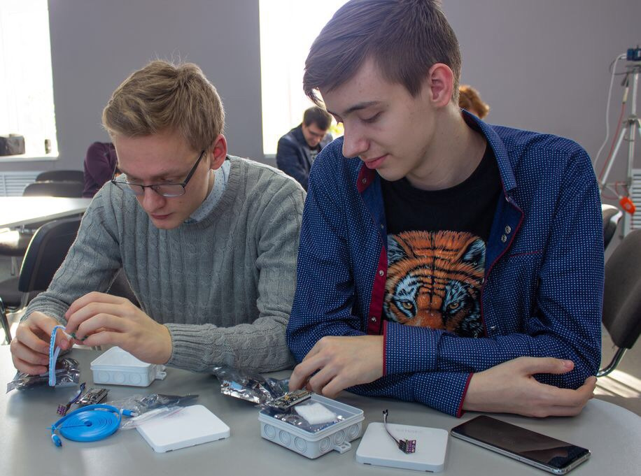 мбу молодежный центр