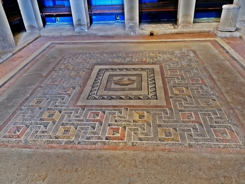 МУЗЕЙ РИМСКИХ ДРЕВНОСТЕЙ /Domus Romana