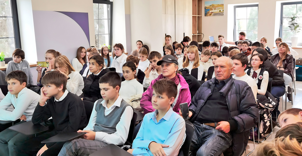 Встреча с летчиком-испытателем Валерием Епанчинцевым