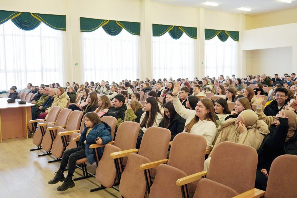 Спецпоказ фильма «Переплыть океан. И вернуться другими» Спецпоказ фильма «Переплыть океан. И вернуться другими»