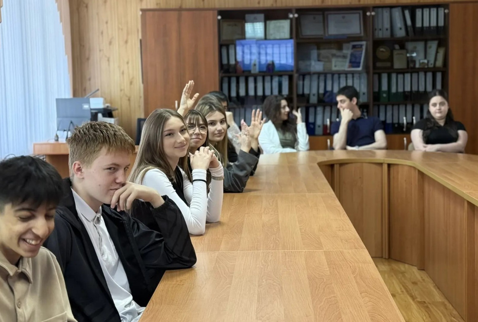НЕурок географии в АЮТ