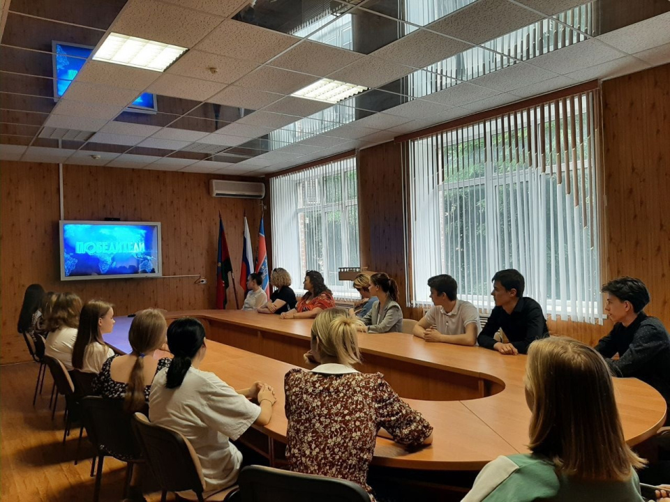 Кинопоказ фильма "Победители" на площадке акции "Ночь географии" в АЮТ