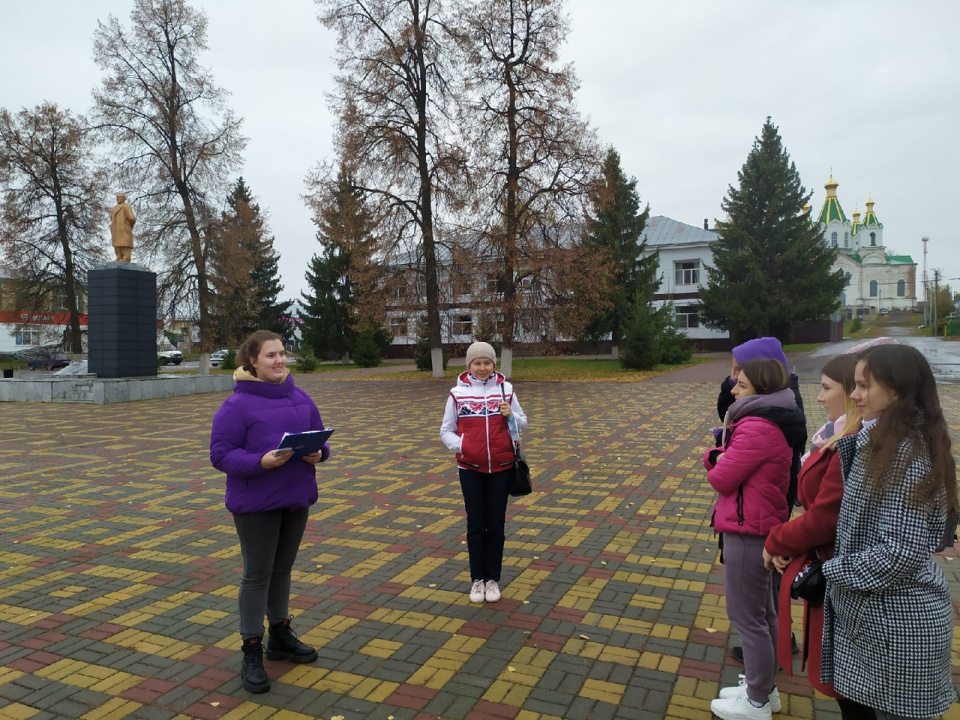 На главной площади Пичаево